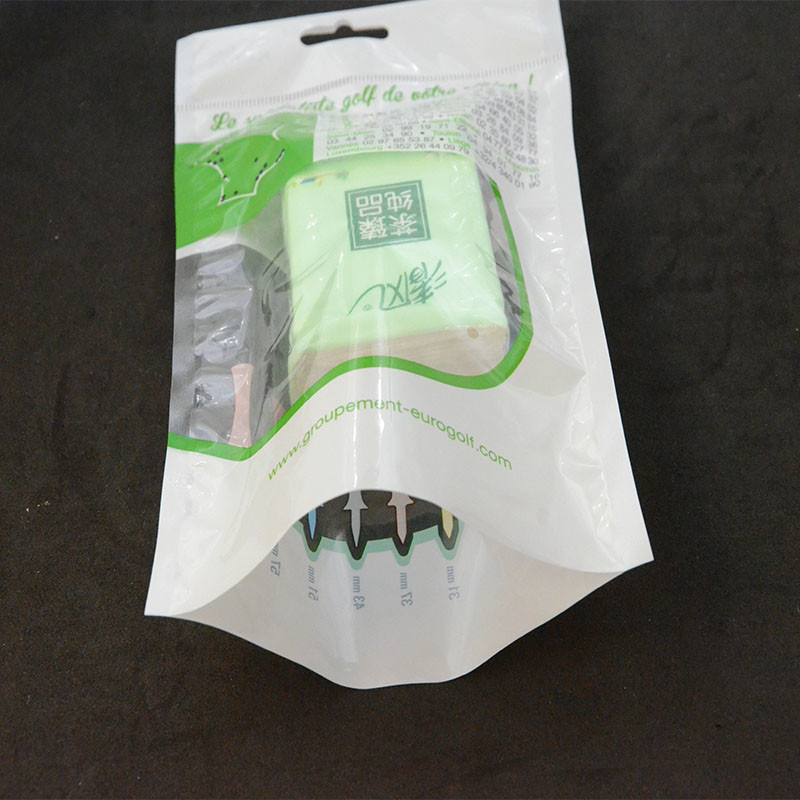 Customized logo OPP plastic golf bag with wooden golf tee/ 3 side seal laminated plastic bag with hanger