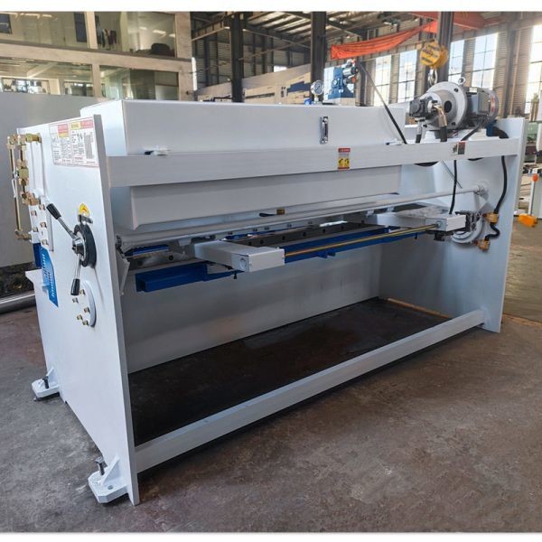 CNC Hydraulic Swing Shearing Machine 4mm Steel High Precision