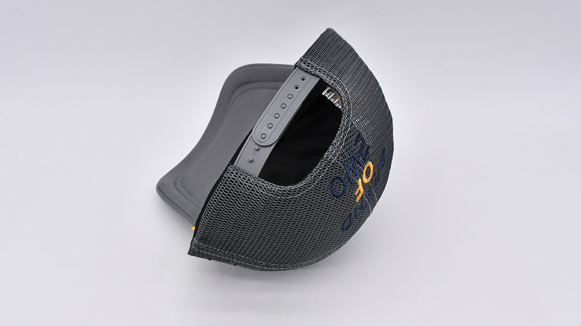 58CM Foam Trucker Hat Embroidered Plastic Back Buckle Mesh Adjustable Truck Sport Hat