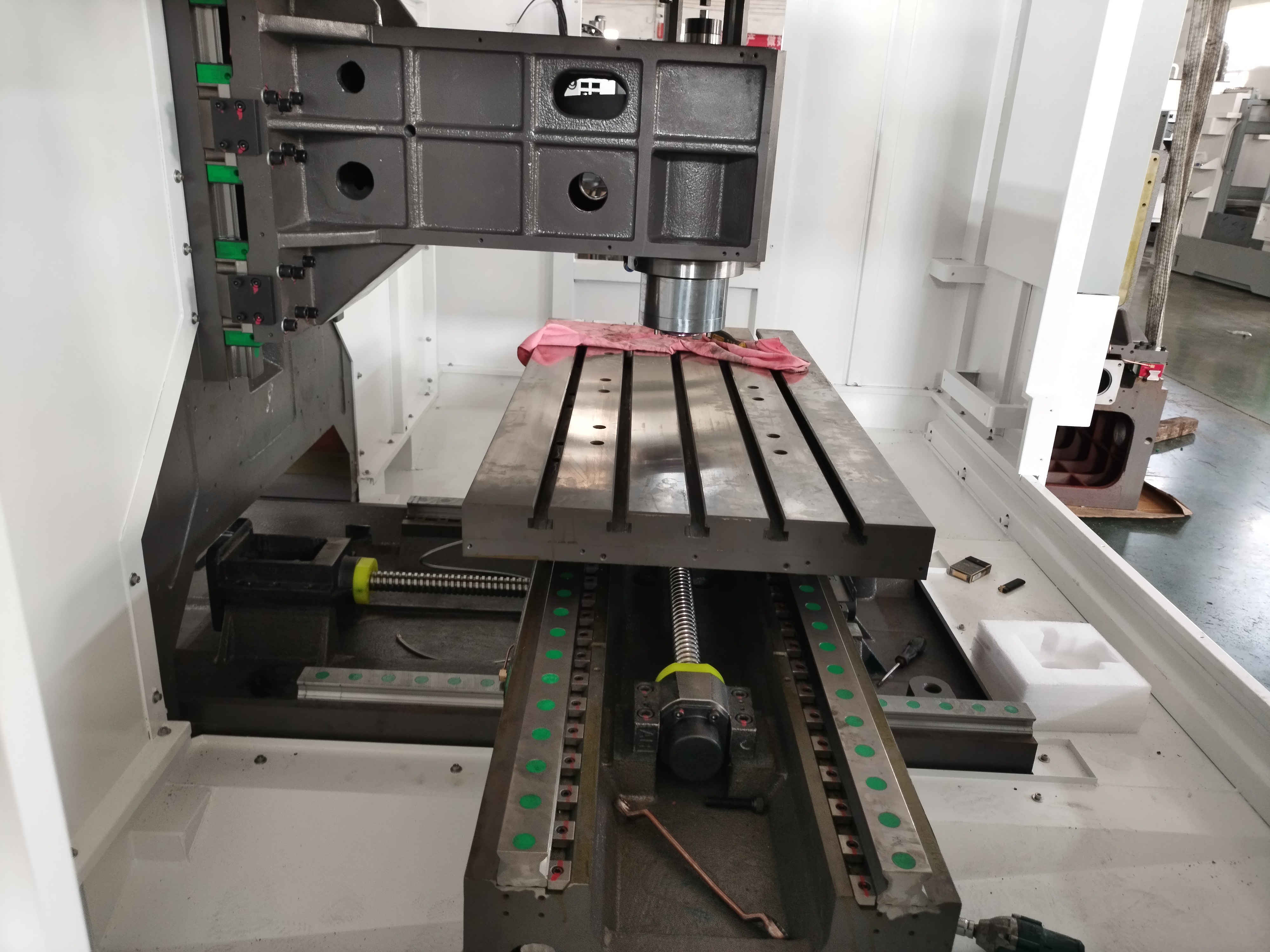 VMC1580 CNC Vertical Machining Centers 5-axis 4-axis 3-axis Milling Machines Metalworking