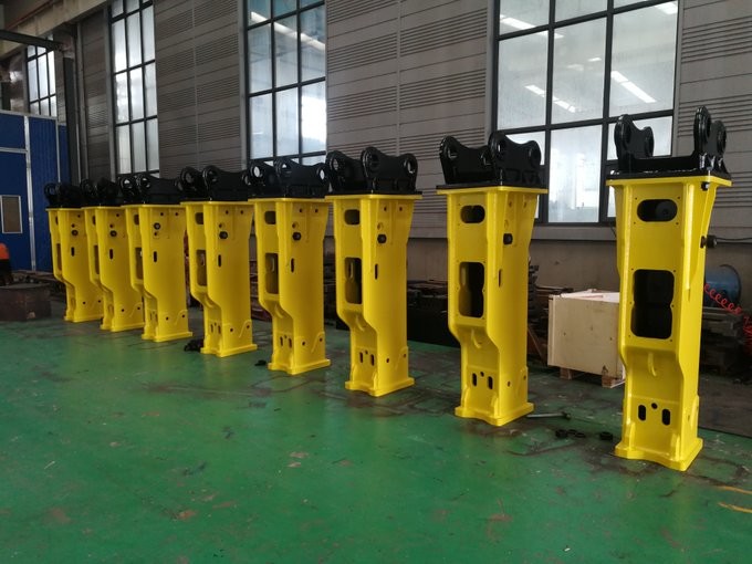 Excavator Hydraulic Jack Breaker Hammer With Chisels Rock SB Series 20CrMo