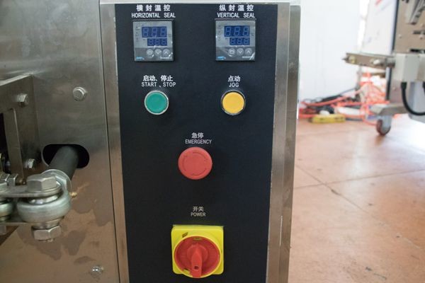 granular packing machine cashew nut dry fruits packaging machine volumetric cup dosing machine volumetric cup dosing