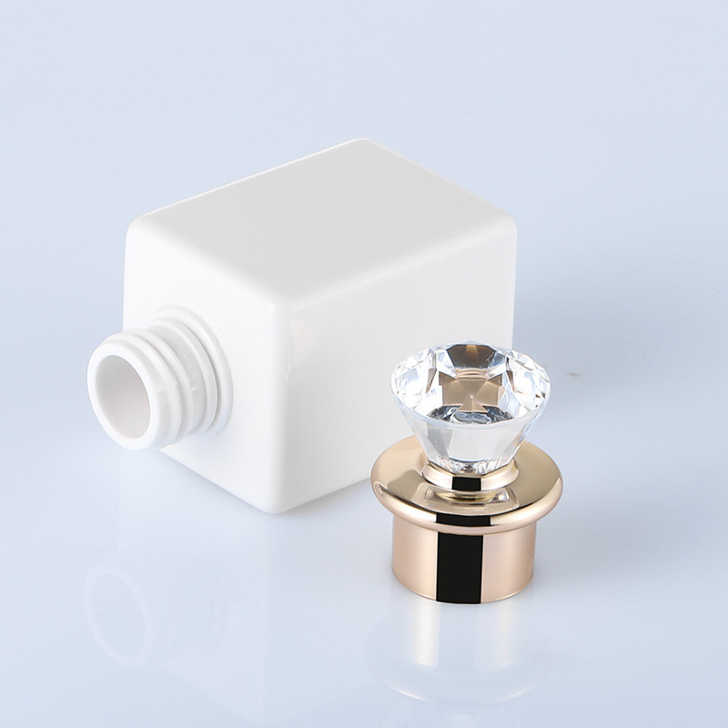 High Quality Luxury White Customize Square Shampoo Hair Lotion Bottle With Diamond Gold Rim Cap