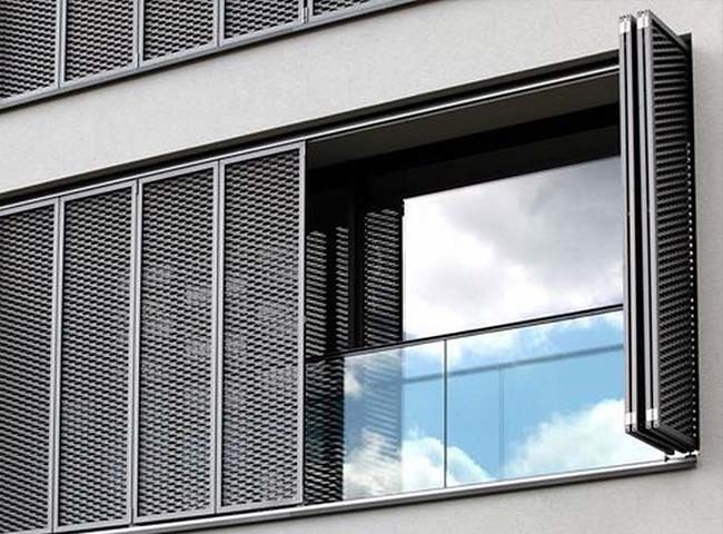 Expanded Metal Sunshade Shields The Building From Strong Sunlight adumbral breeziest