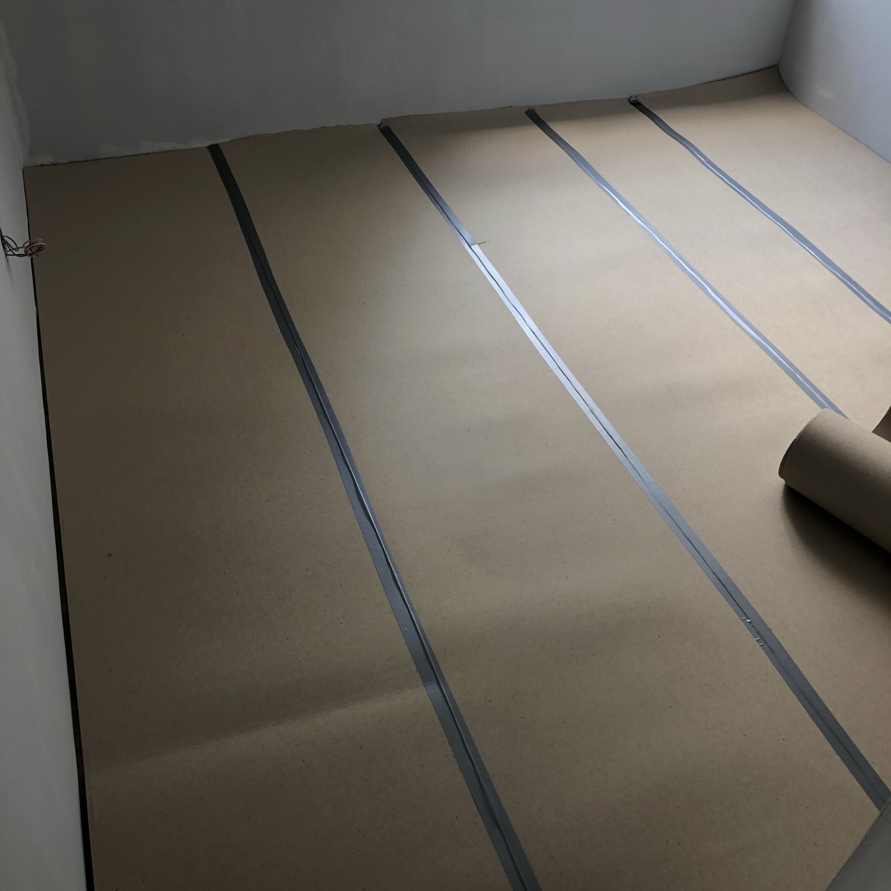 Economic Construction Wood Paperboard Flooring Protection Paper 0.9mm Thick