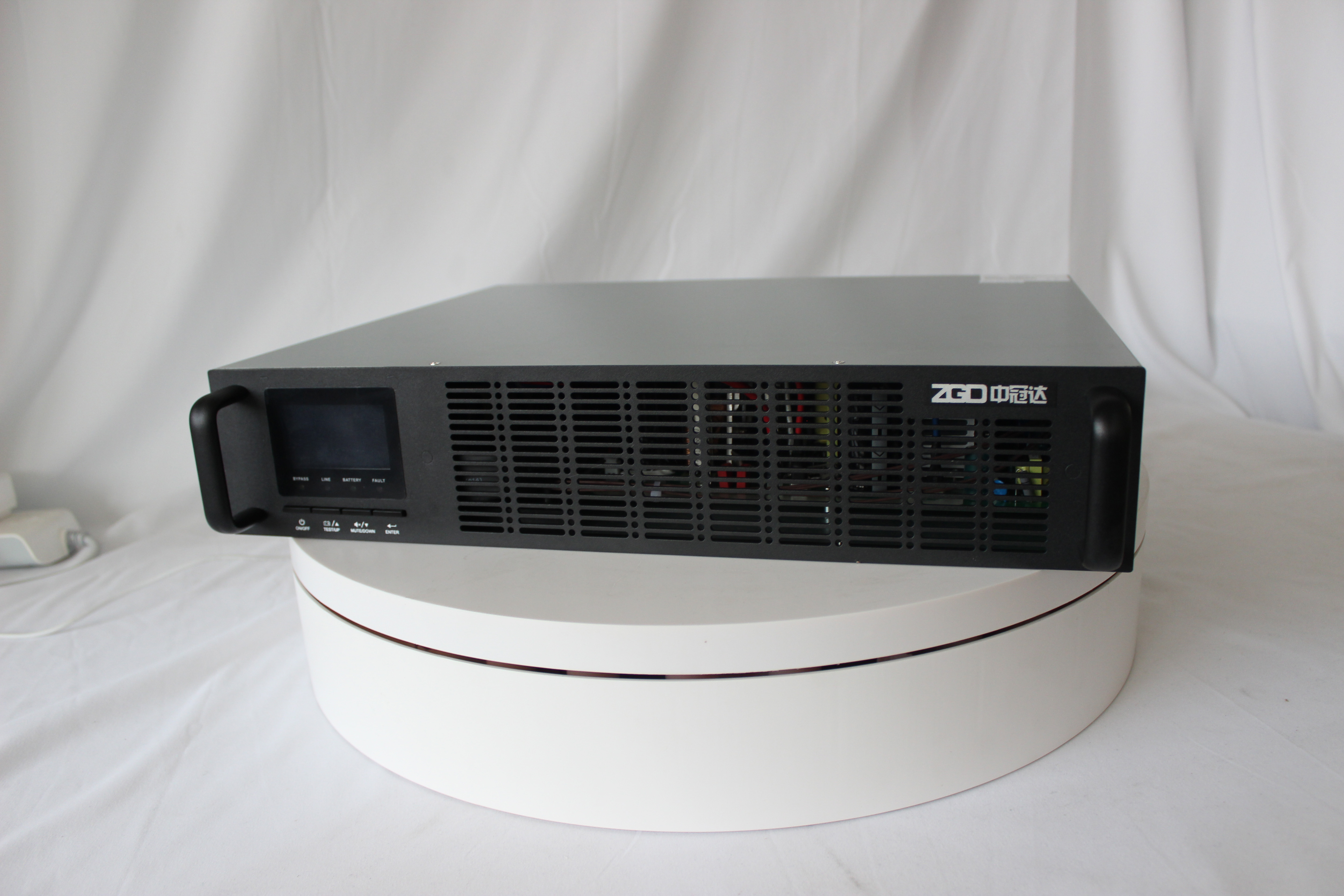220V 1800w 2000va Rack Mount Battery Backup 19 Inch Systems