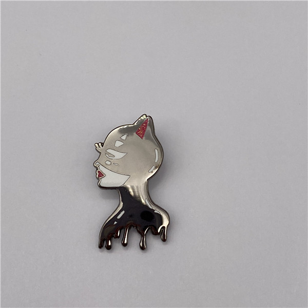 1.2mm Minimum 2D Soft And Hard Enamel Pins With Butterfly Clutches