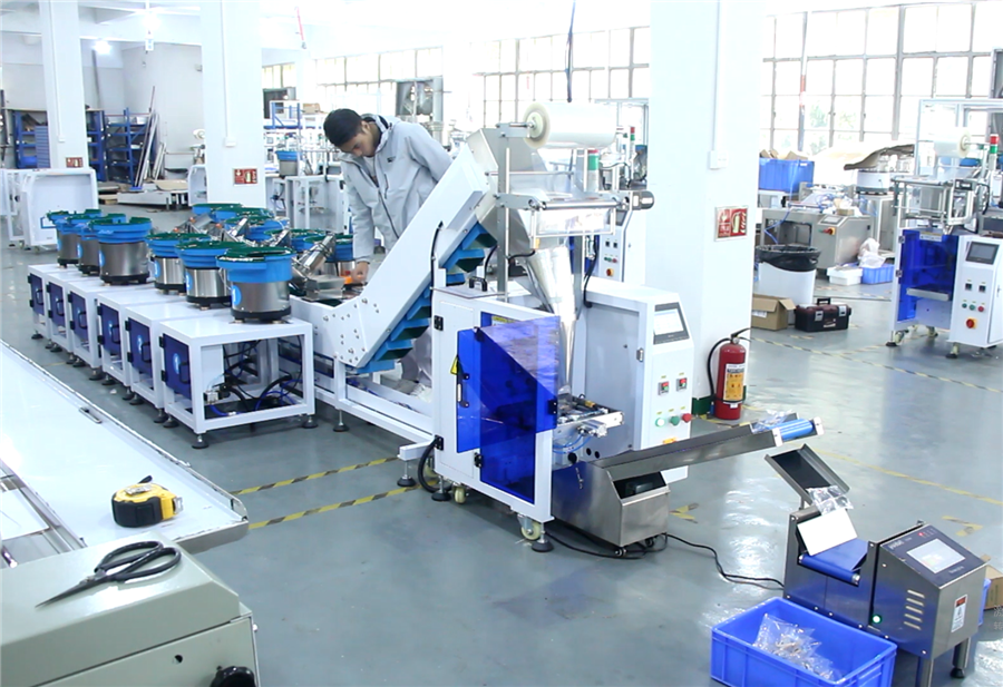 Automatic Hardware Parts Screw Vibration Counting Packing Machine Furniture Accessories Fastener Packing Machine