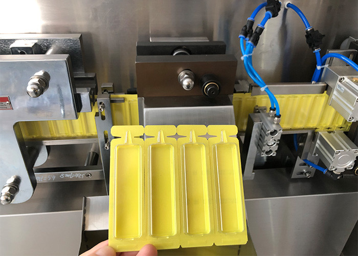 Small Dosage Plastic Bottle Filling And Sealing Machine Suit For Plant Nutrient Solution