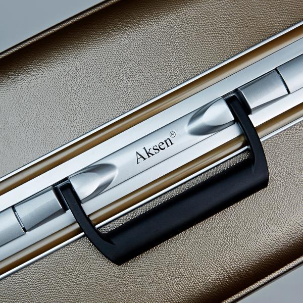 Anti-theft Business Carry on Suitcase with High Capacity and No Zipper Closure