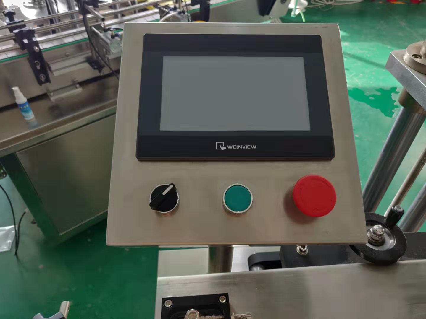 Spray Pump Automatic Bottle Capping Machine , Plastic Cap Sealing Machine