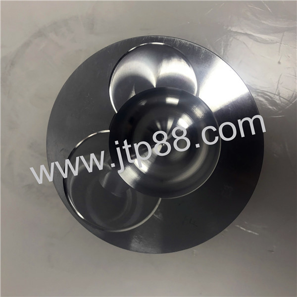 OEM6207-31-2110 Diesel Engine Piston , Forged Steel Pistons For Auto Truck