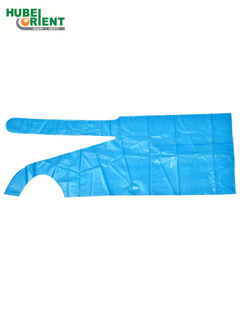 No Sleeves Disposable Plastic Aprons 28''X42'' 28''X46'' For Water Prevention
