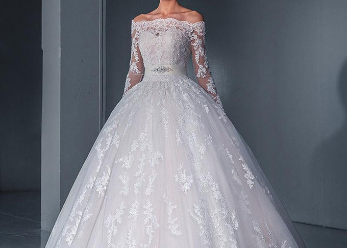 Off The Shoulder Ball Gown Wedding Dress Beaded Belt Long Sleeve Lace Tail