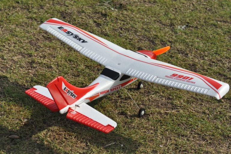 EPO Cessna Remote Radio Controlled 4ch RC Airplanes ES9901-B With EPO Brushless