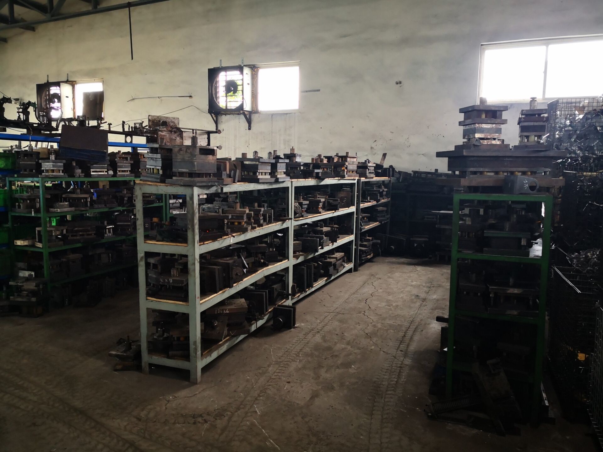 Iso2768-Mk Hot Galvanized Bending Stamping Parts