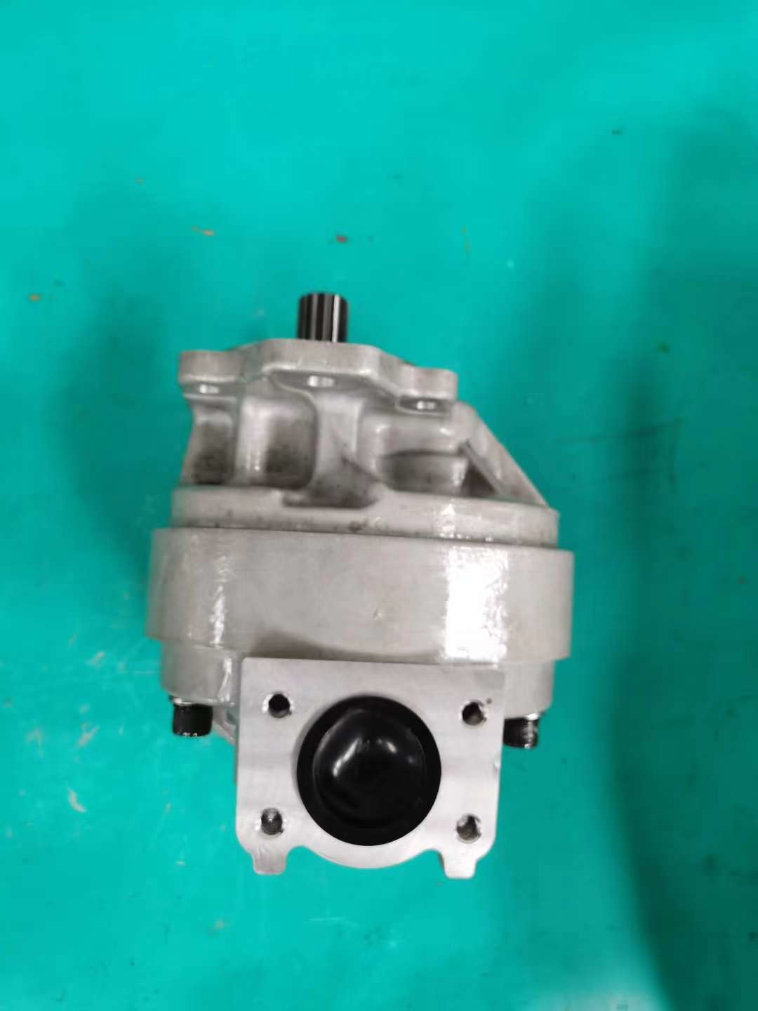 PUMP ASSEMBLY, LOADER (SAR112) 705-14-41040 WHEEL LOADERS 545 WA450 WA470 Weight: 19.42 kg.