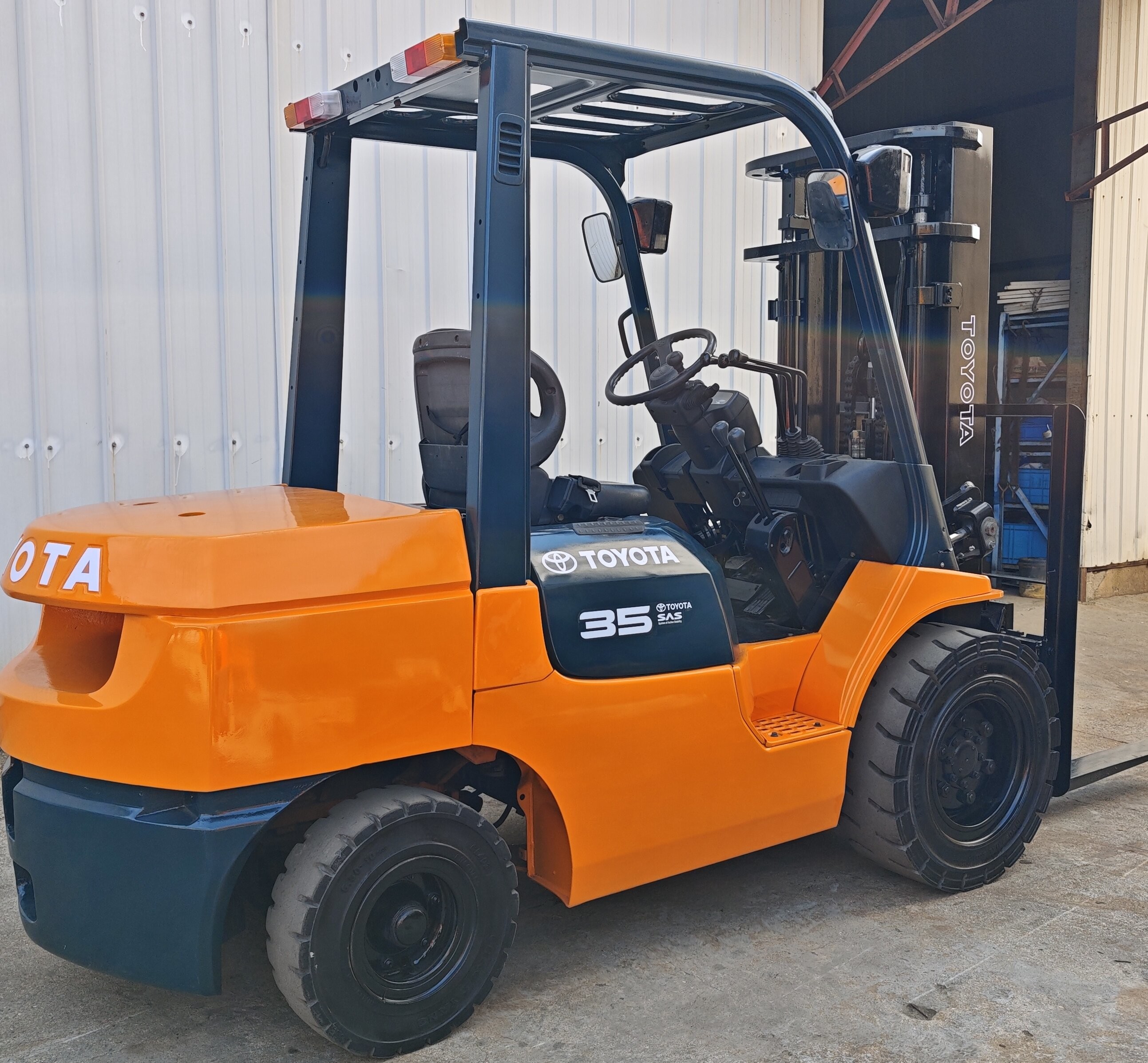 3.5 Ton Hydraulic Machine Diesel Engine Forklift Secondhand TOYOTA 35 Forklift