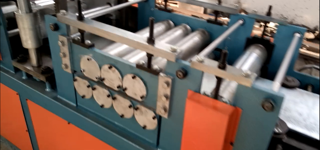 Hydraulic Three Punching Door Frame Roll Forming Machine Size Adjustable