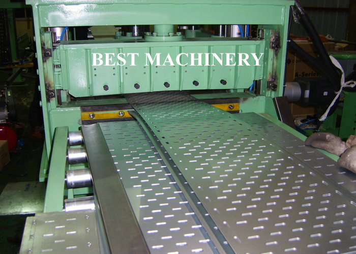 Sophisticated Technology Automatic Change Size Cable Tray Roll Forming Machine 2 Years Warranty