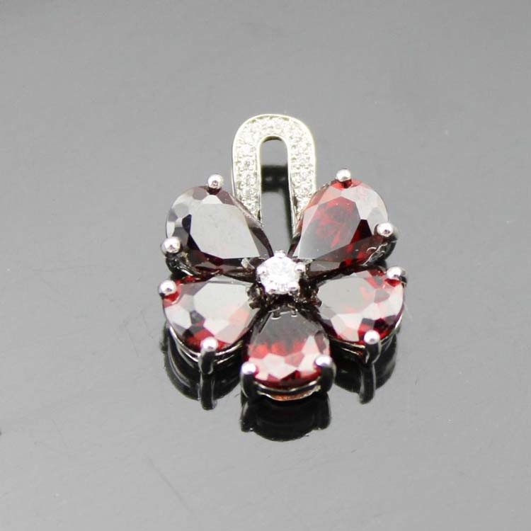 Women Jewelry Purple Cubic Zircon Flower Pendant Necklace (PSJ0223)