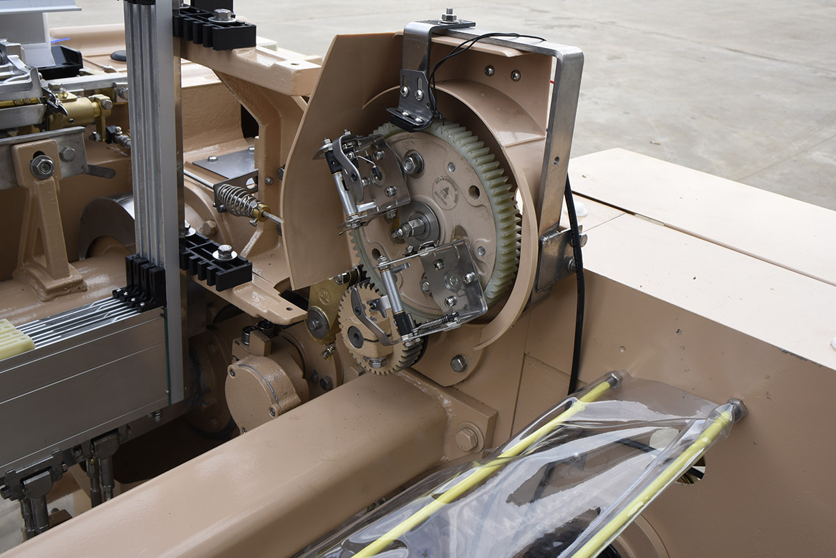 Double Beam Textile Water Jet Weaving Machine Sulzer 1000RPM Speed