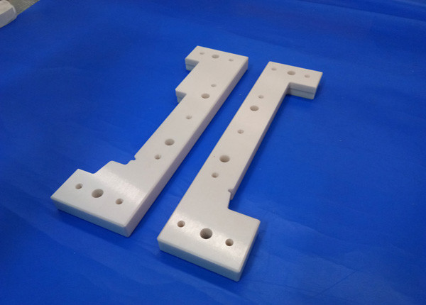 White Toughened Zirconia Machinable Ceramic Block High Strength 95% zro2 Sudstrate