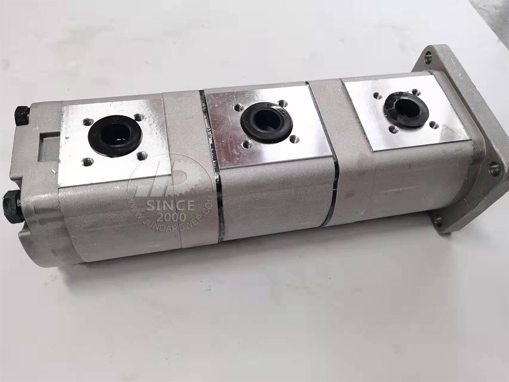 Cast Iron Excavator Spare Parts Kubota UU40 15T Silver 3 Stage Gear Pump