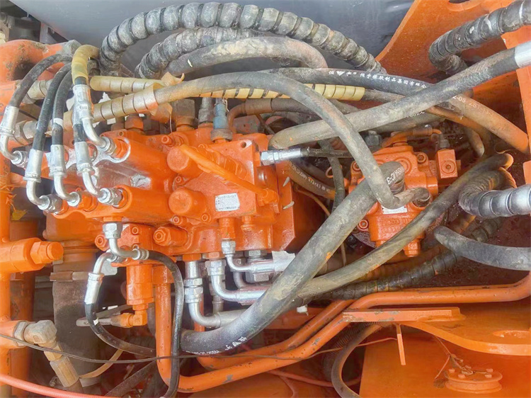 Good Condition Hitachi EX60-5 Crawler Excavator Japan Original Used Excavator 6 Ton
