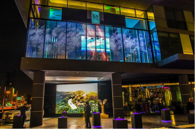 SDK Indoor Transparent See Through Led Screen Curtain P3.91-P7.81