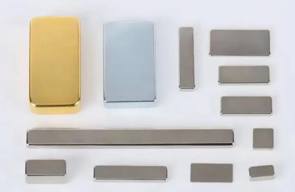 Square Sintered NdFeB Magnets Countersunk Neodymium Magnets