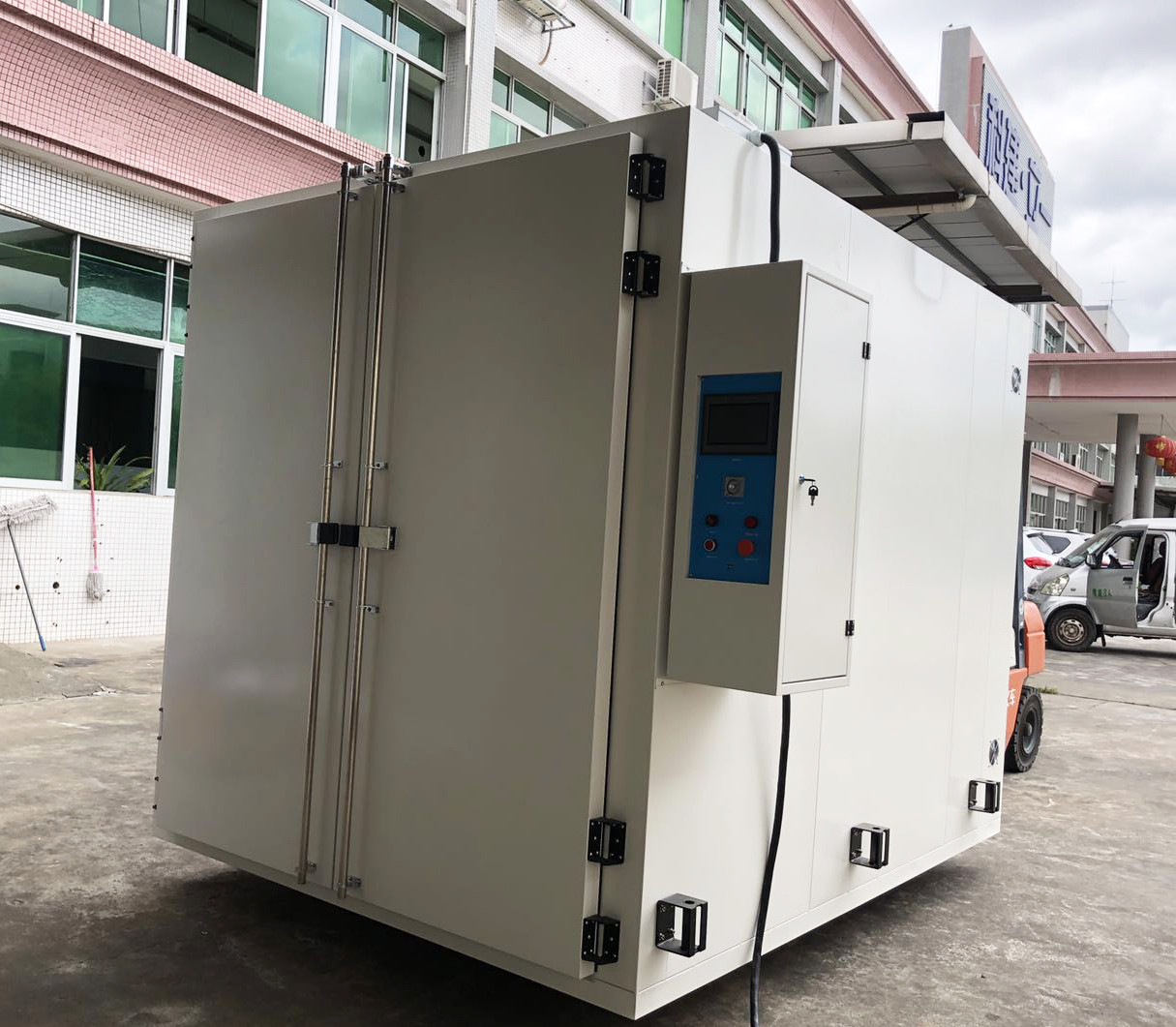 LIYI Explosion Proof High Temperature Oven 250 Degree With Smoke Exhaust Fan
