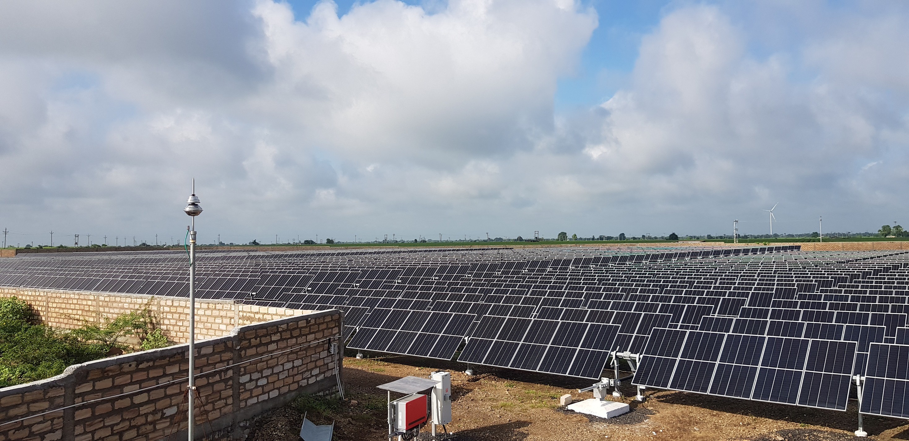 1000V Real Time Solar Tracker PV Strings Powered 200kw
