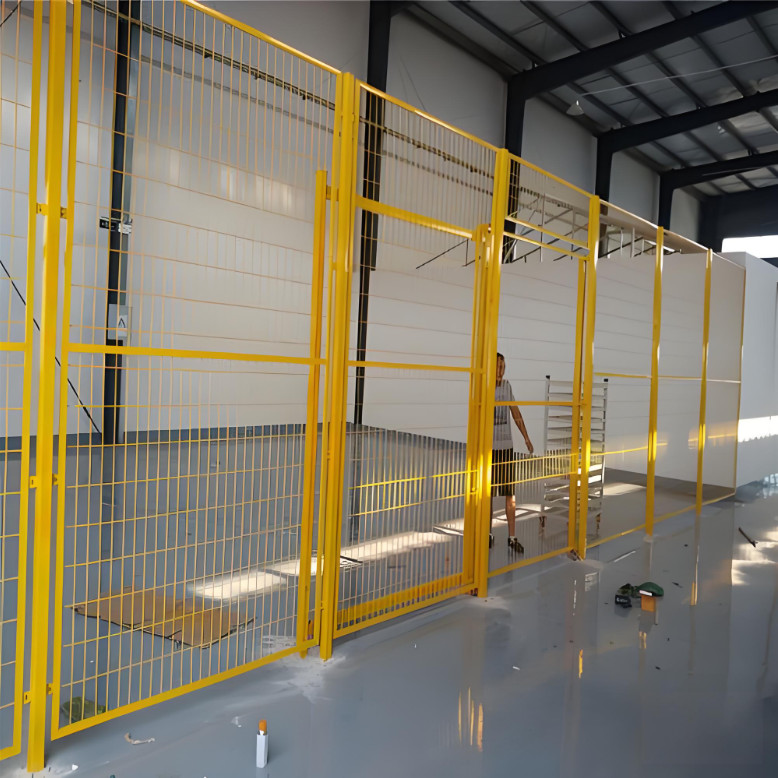 Yellow Color Welded Workshop Isolation Net Partition Metal Wire Mesh Fencing