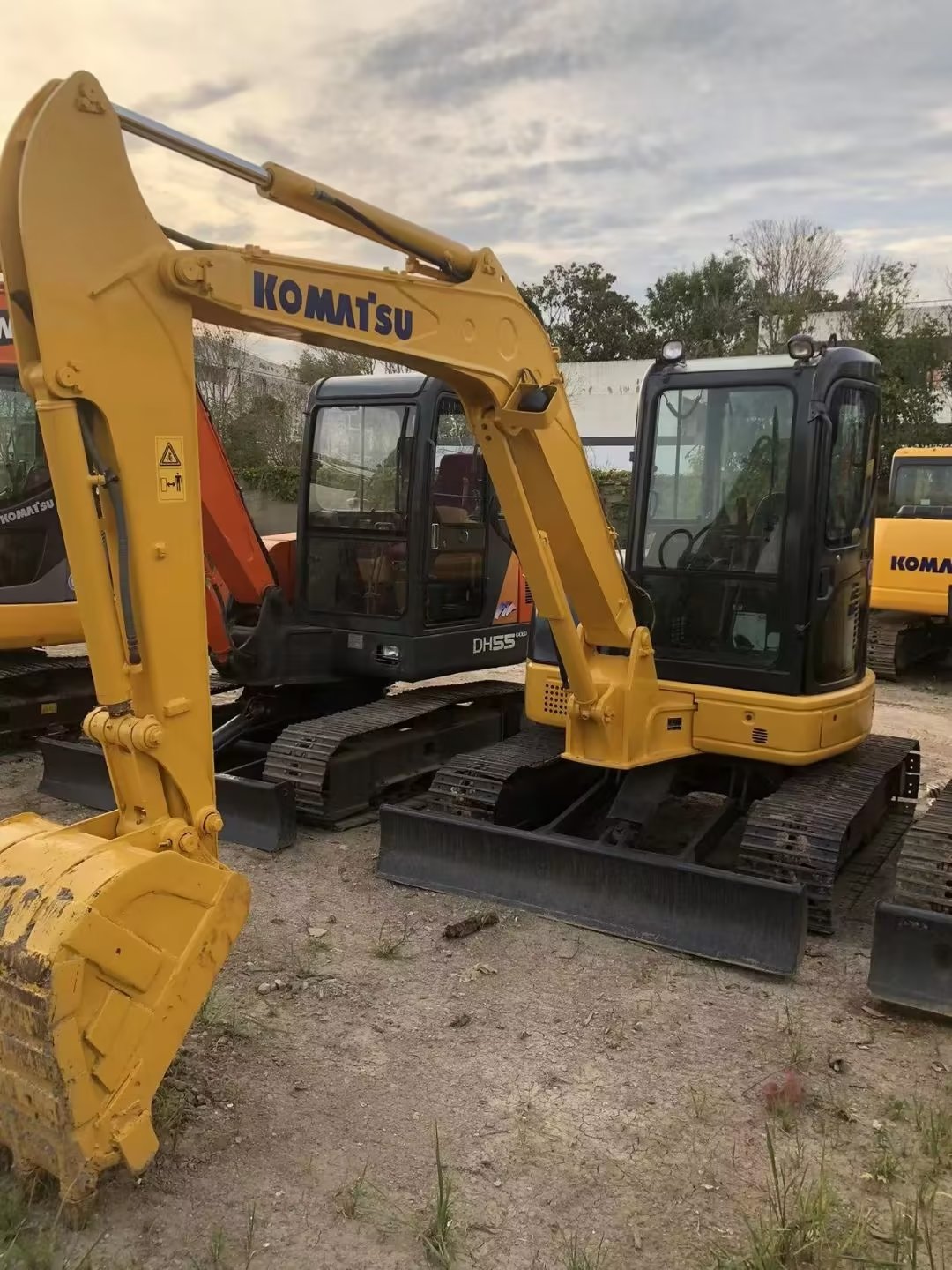 5ton Used Komatsu PC55 Excavator Good Condition and with Other Hydraulic Valve