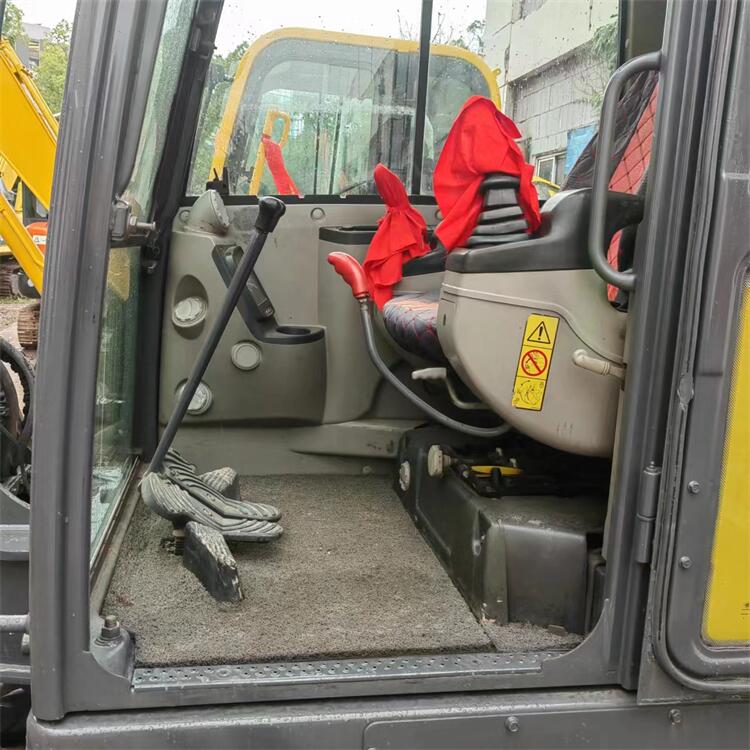 Volvo EC60 Used Excavator Hydraulic Backhoe Crawler EC60D EC55B 6T 5.5T with Original