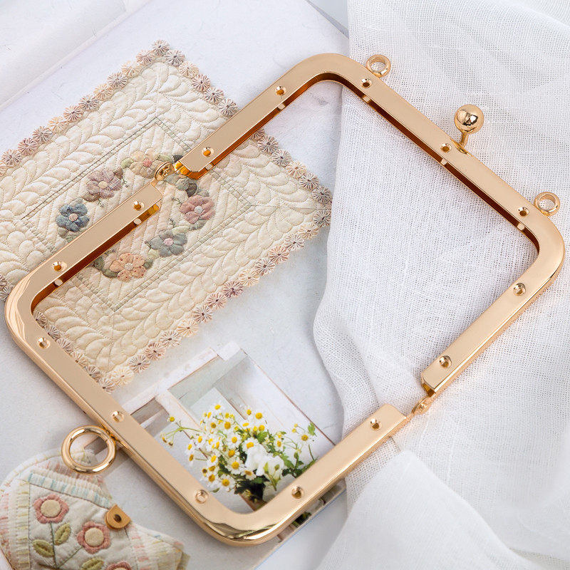 12*9cm O Ring Closure Purse Clutch Frames With Screw Holes
