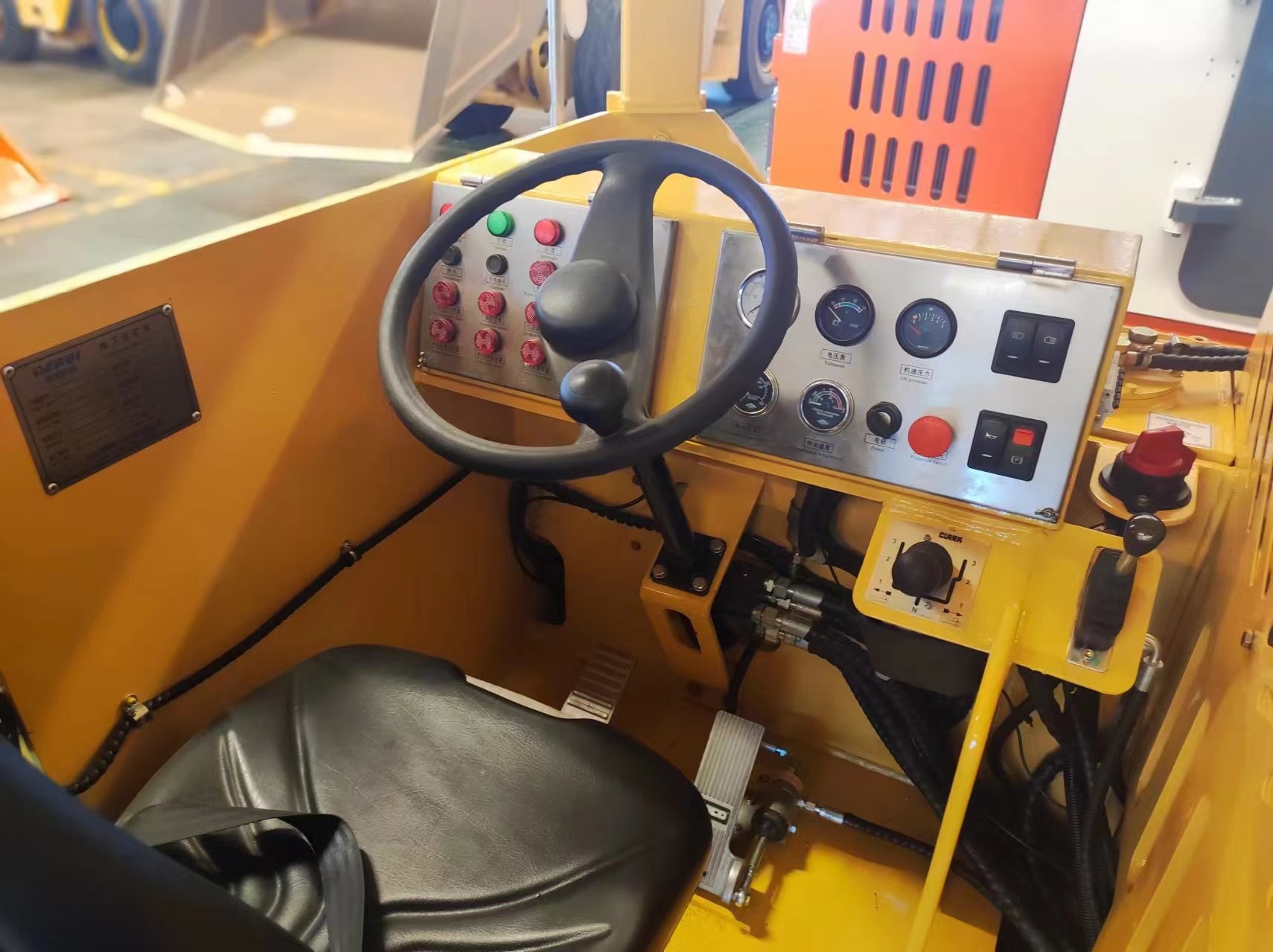 Compact Small Size UK-6 Dumper 2m X 2m Cross Section Equipped With DEUTZ CUMMINS