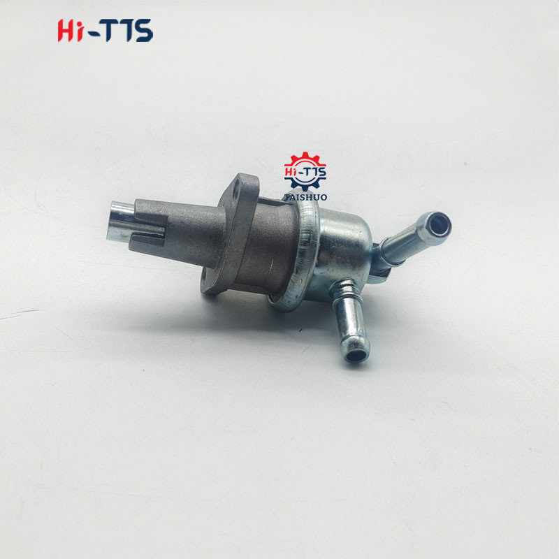 D1403 V2203 V2003 V2403 Diesel Engine Parts Feed Fuel Pump 17539-52030 17121-52030 17111-36410
