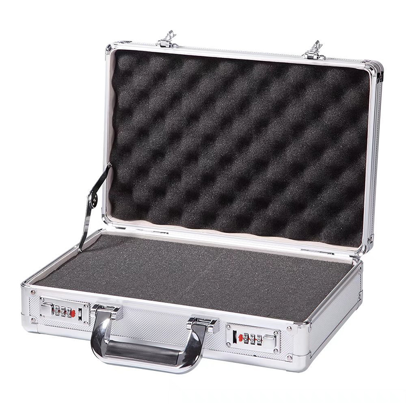 Aluminum Medium Hard Side Case with Pre-Scored Foam