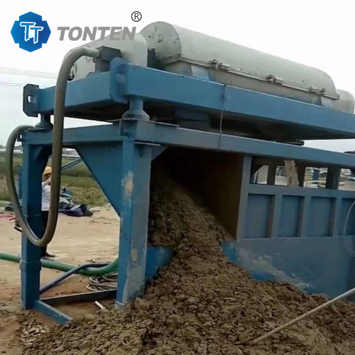 Horizontal Screw Sludge Decanter Centrifuge Machine For Wastewater Dewatering
