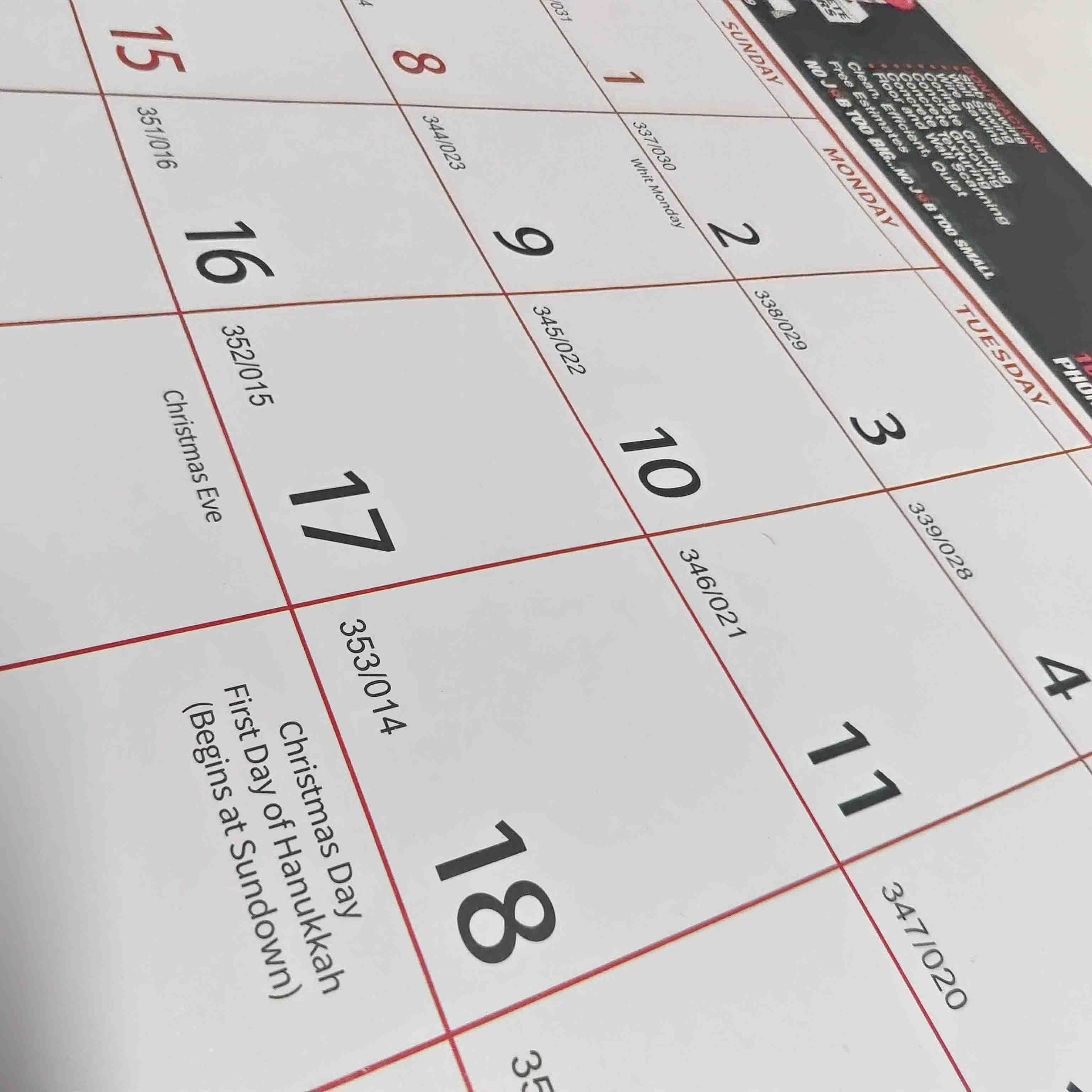 Custom Photo Calendars 2025 100+ Templates & Professional Printing