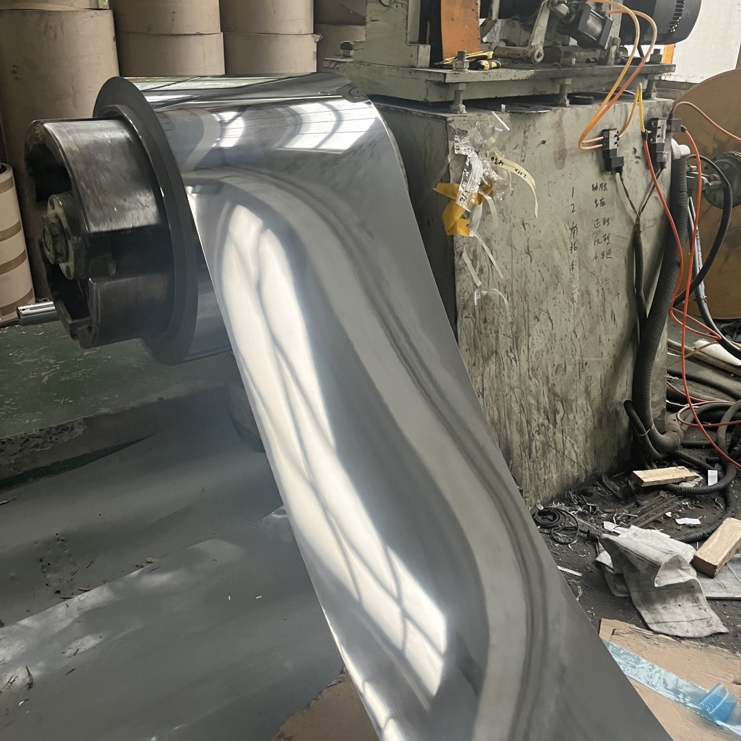 Profiles BA Stainless Steel Strip 0.8mm Wide From 26 to 60mm 1.4301 AISI 304 Polishing BA