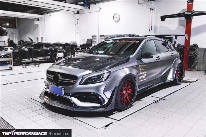 For Mercedes AMG A45 Carbon Fiber Body Kit A45 Upgraded Top Style Front Shovel Diffuser Spoiler Wide-body Kit