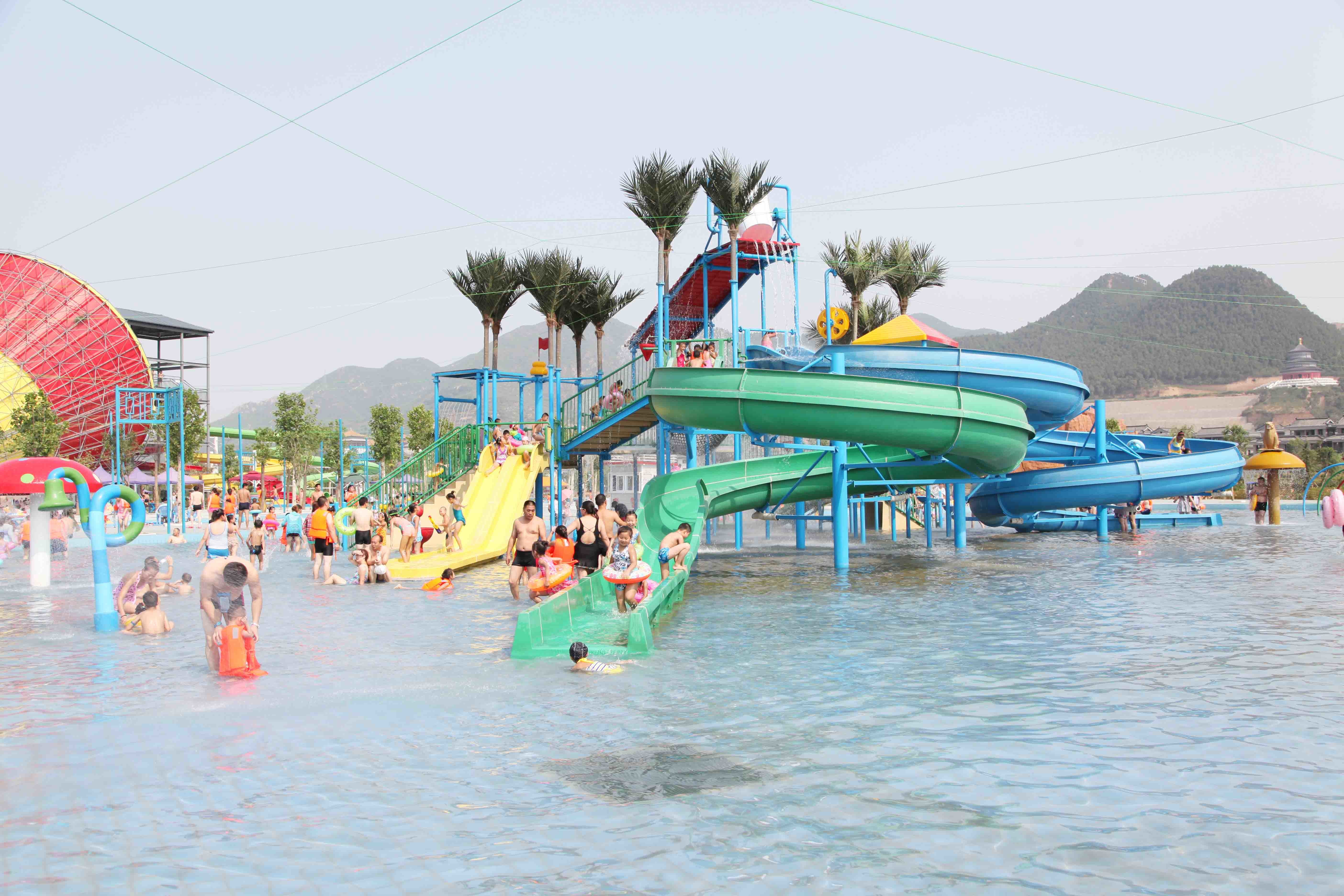 Big Water Park Playground Ashland / DSM Resin For Family Funny Game