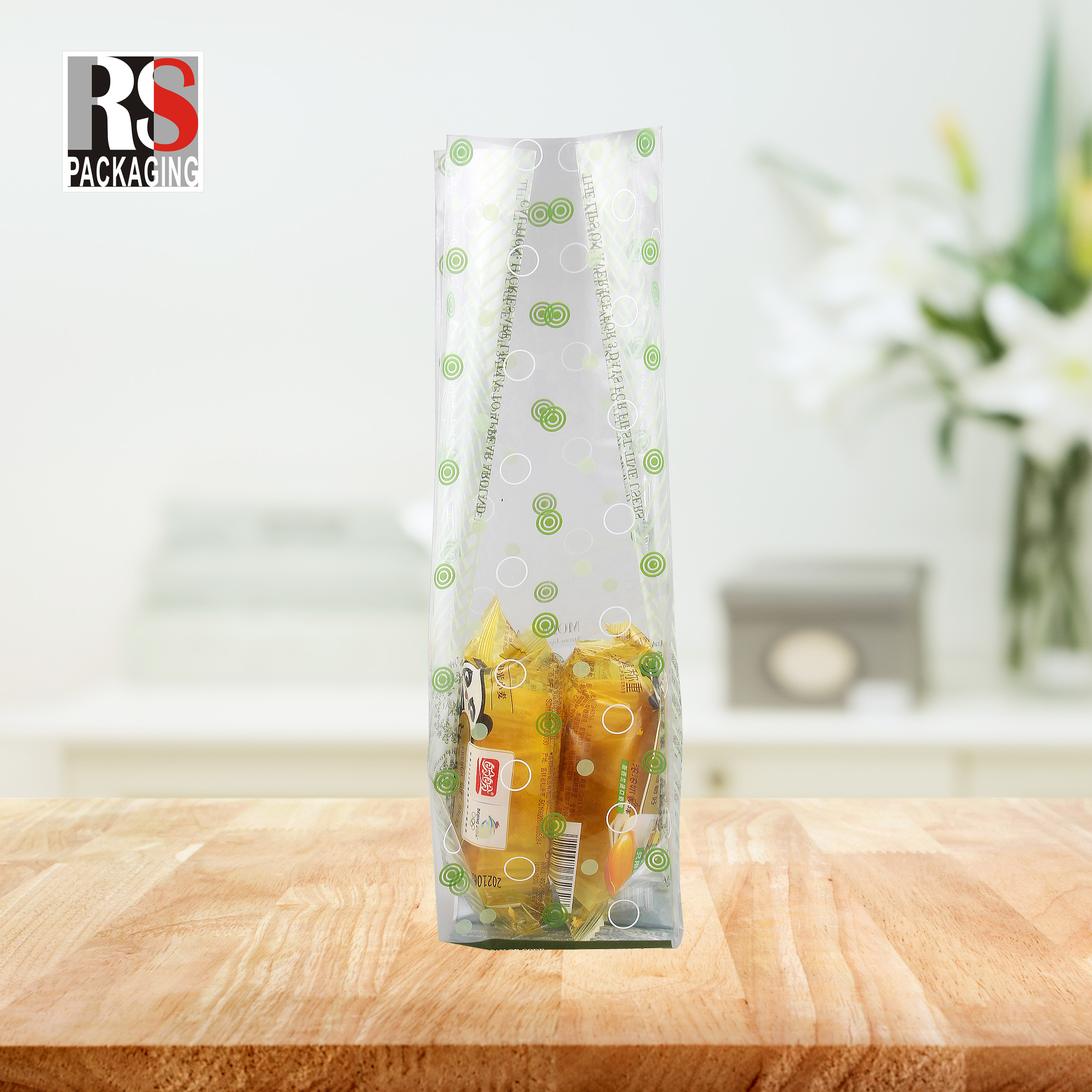 Food Poly Packaging Bags With Small Cross Block Stand And Square Transparent Bottom
