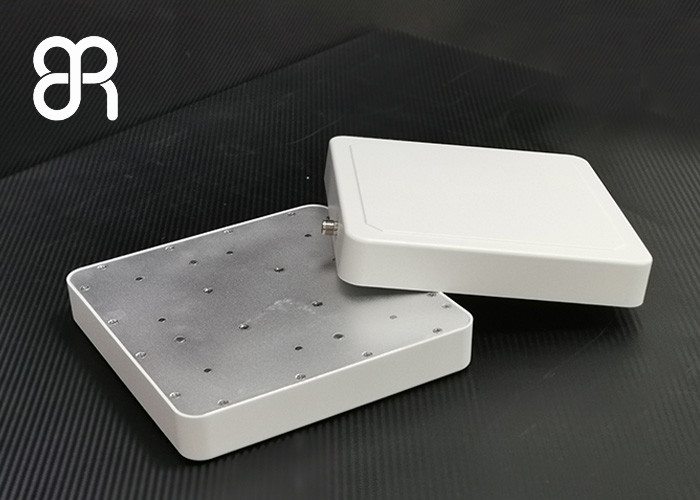 Gain 8dBic Circular Polarization UHF RFID Antenna Anti Vibration Wide Beam