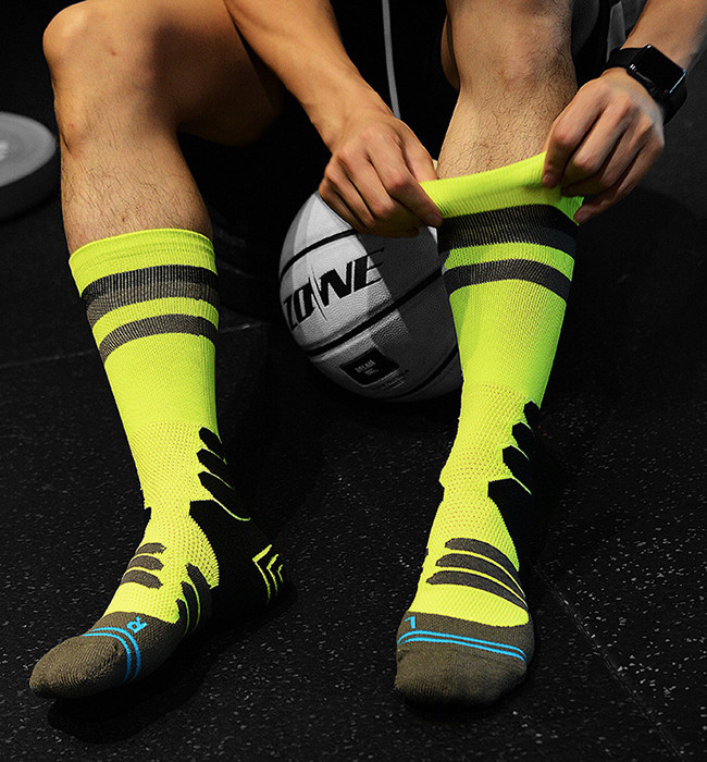 Custom Terry Cushioned Basketball Socks Colorful Athletic Performance Socks