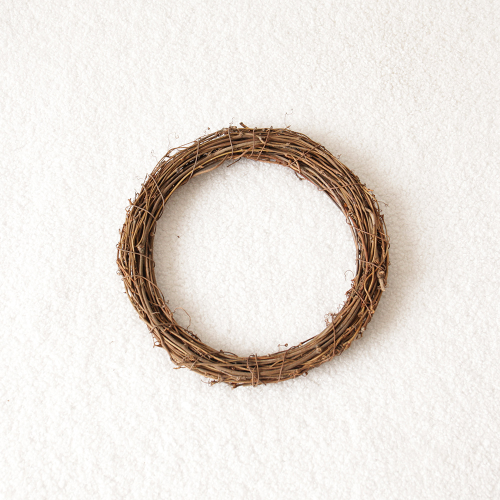 Festive Window and Door Hanging Rattan Ring Artifi for 35cm Natural Grapevine Wreaths