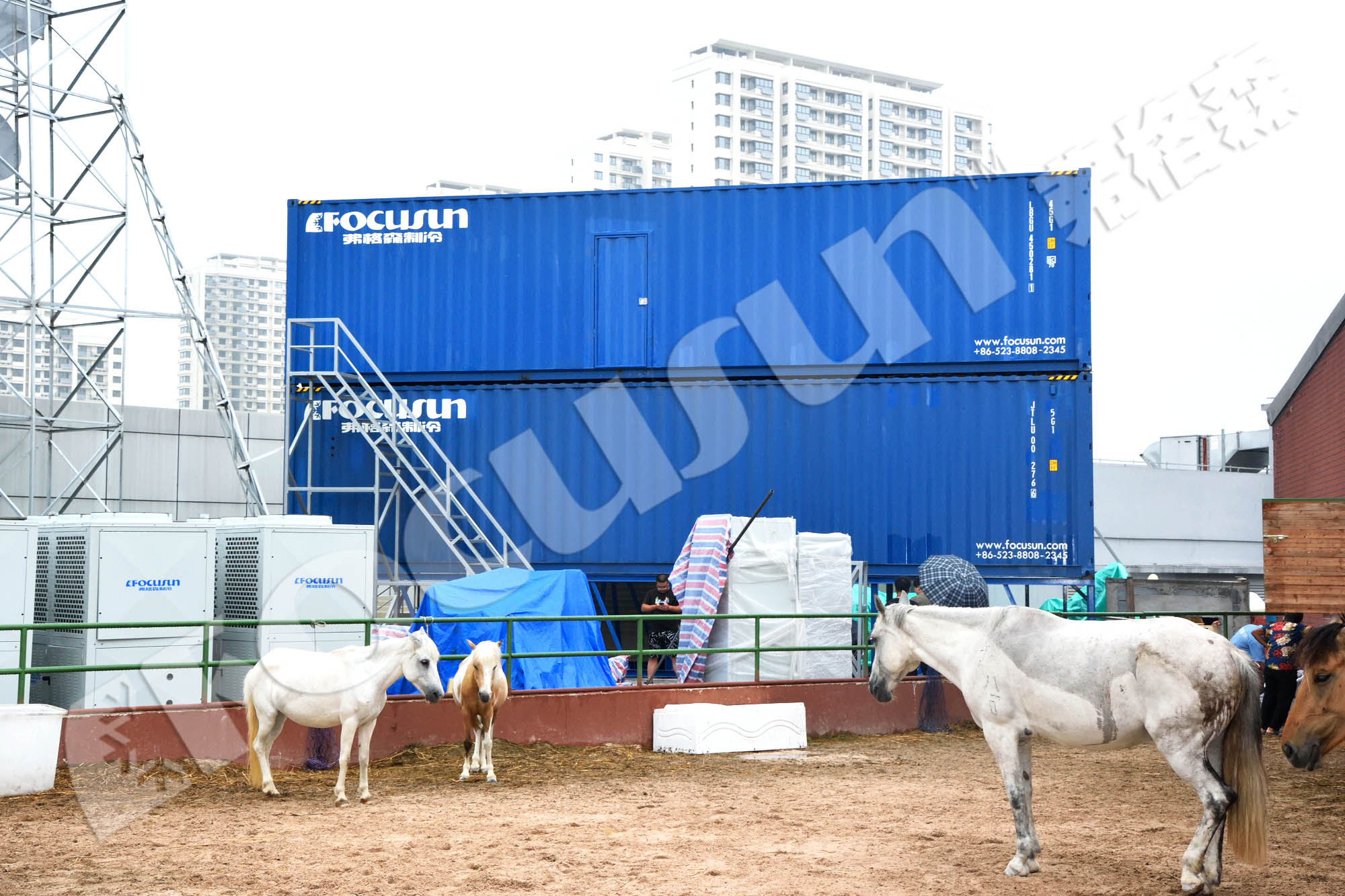 Focusun Artificial Snow Ice Falling Making Machine with After-sales Service Provided